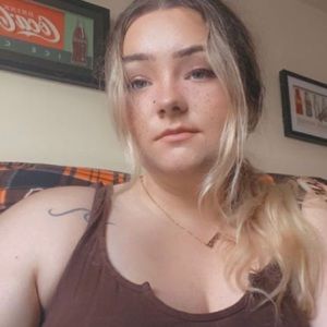 Meet your Posher, Mia